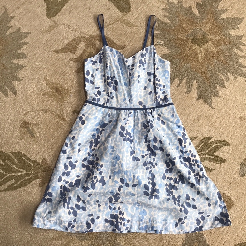 Vineyard Vines Blue and White Floral Dress